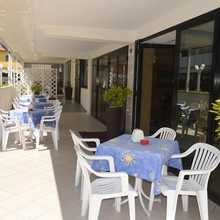 Hotel Karin Marebello Exterior foto